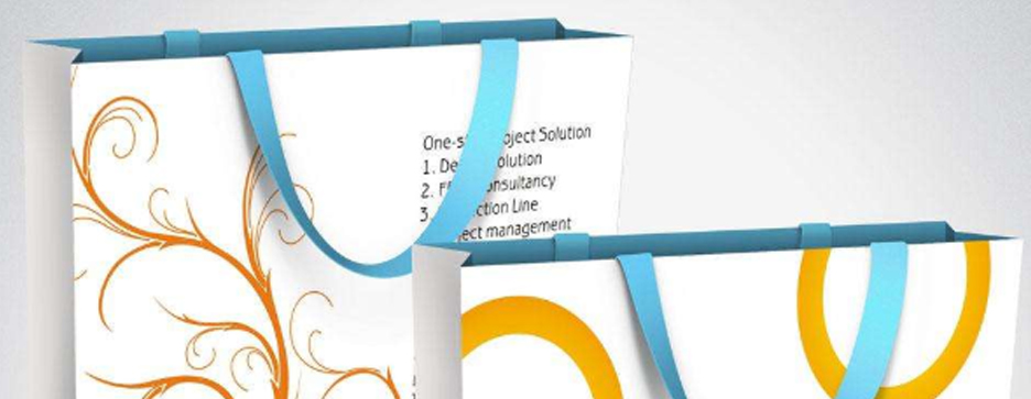 印刷廠對於手提袋的用紙和製作工藝都嚴格以待(圖1)